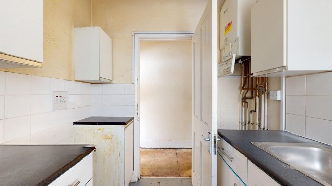 Flat B, 83 Cavendish Road, Clapham, London, SW12 0BN 1