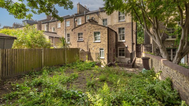 Flat A, 24 Montague Road, Hackney, London, E8 2HW 9