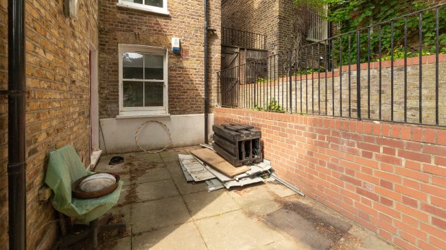 Flat A, 24 Montague Road, Hackney, London, E8 2HW 9