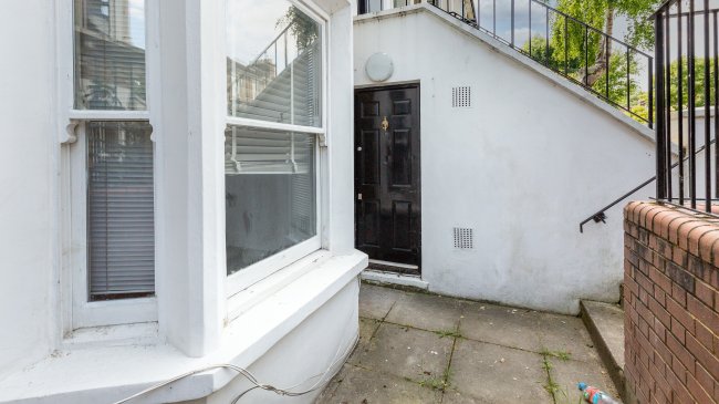Flat A, 24 Montague Road, Hackney, London, E8 2HW 9
