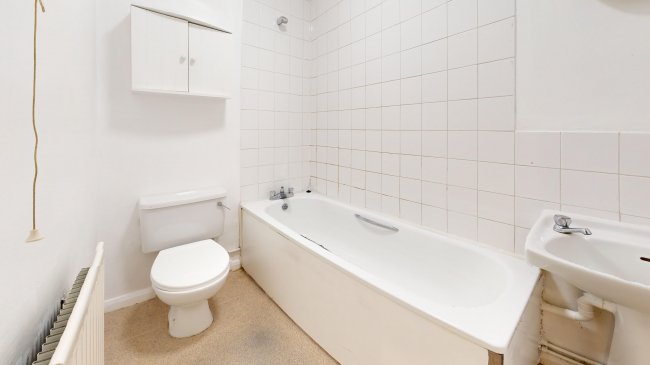 Flat B, 41 Fox Hill, Crystal Palace, London, SE19 2XA 4