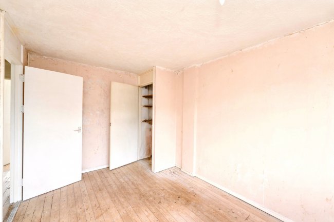 5A Russells Ride, Cheshunt, Waltham Cross EN8 8TS 3