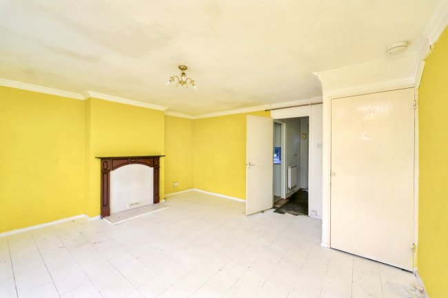 5A Russells Ride, Cheshunt, Waltham Cross EN8 8TS 3