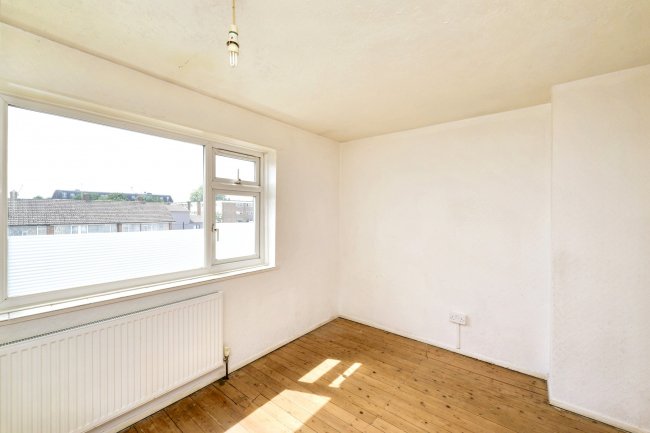 5A Russells Ride, Cheshunt, Waltham Cross EN8 8TS 3