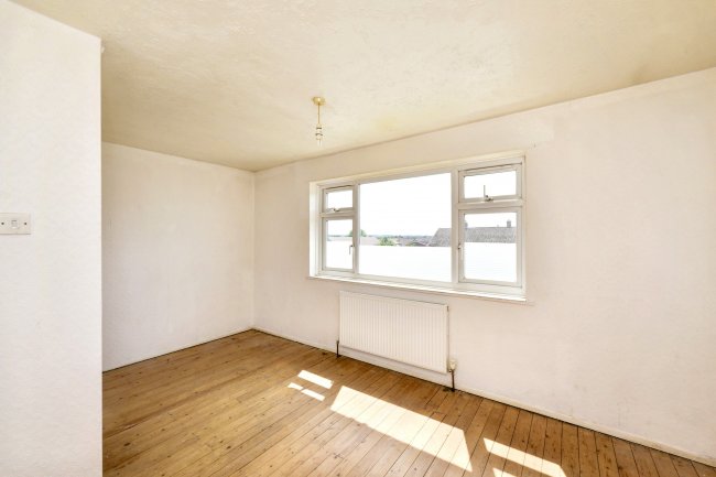 5A Russells Ride, Cheshunt, Waltham Cross EN8 8TS 3