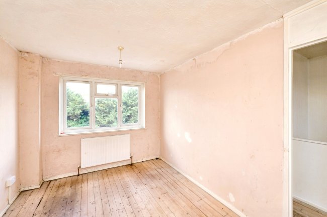 5A Russells Ride, Cheshunt, Waltham Cross EN8 8TS 3