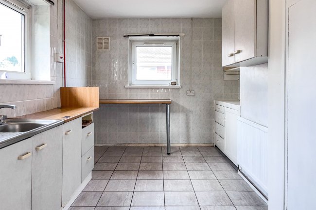 121 Llangranog Road, Llanishen, Cardiff, Wales, CF14 5BN 6