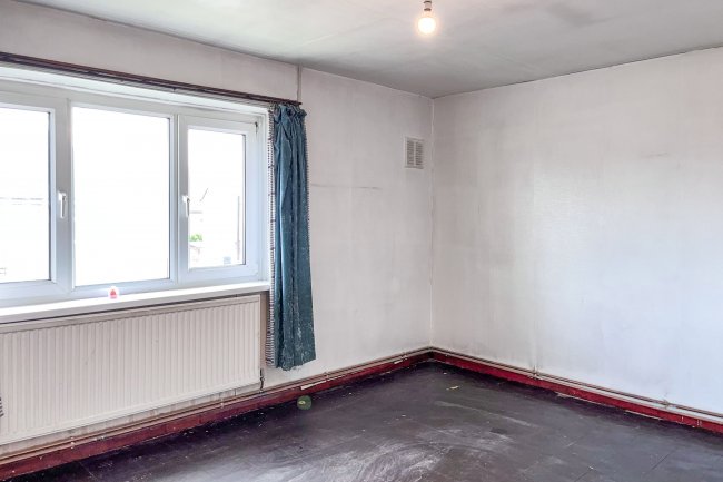 121 Llangranog Road, Llanishen, Cardiff, Wales, CF14 5BN 6