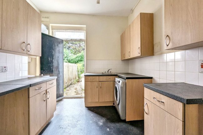 46a and 46b Bromar Road, East Dulwich London SE5 8DL 6