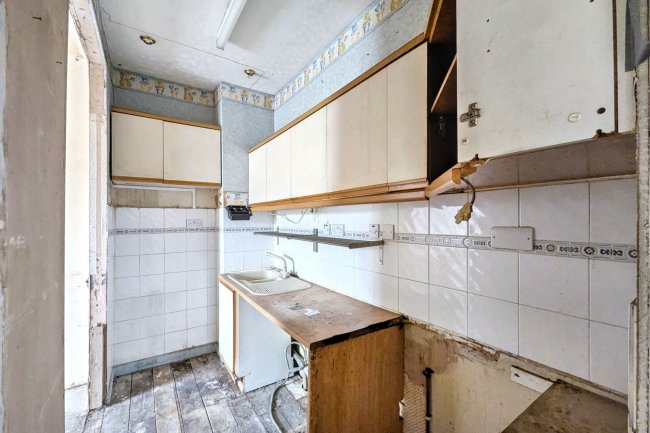 46a and 46b Bromar Road, East Dulwich London SE5 8DL 6