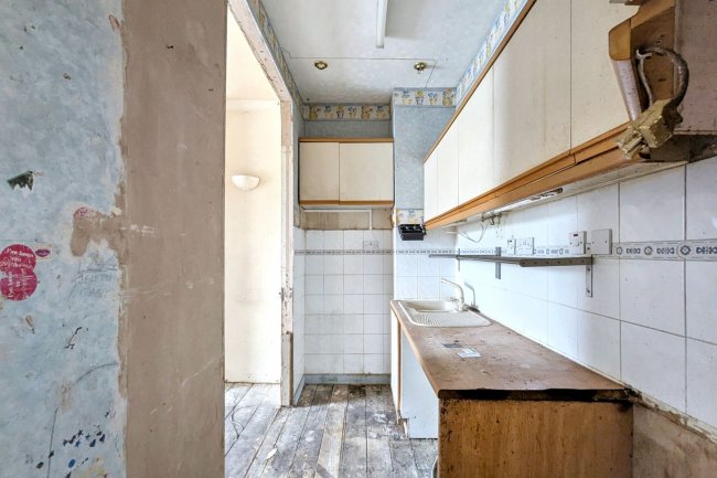 46a and 46b Bromar Road, East Dulwich London SE5 8DL 6