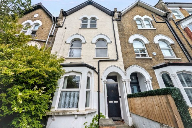 46a and 46b Bromar Road, East Dulwich London SE5 8DL 6