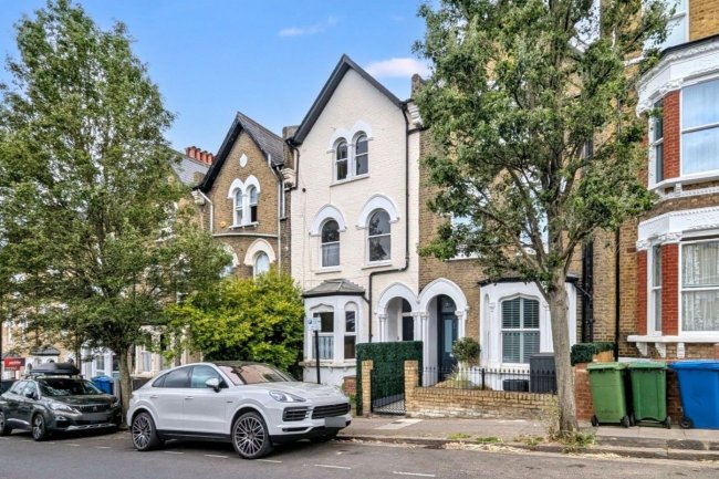 46a and 46b Bromar Road, East Dulwich London SE5 8DL 6