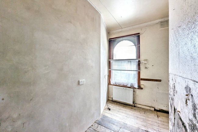 46a and 46b Bromar Road, East Dulwich London SE5 8DL 6