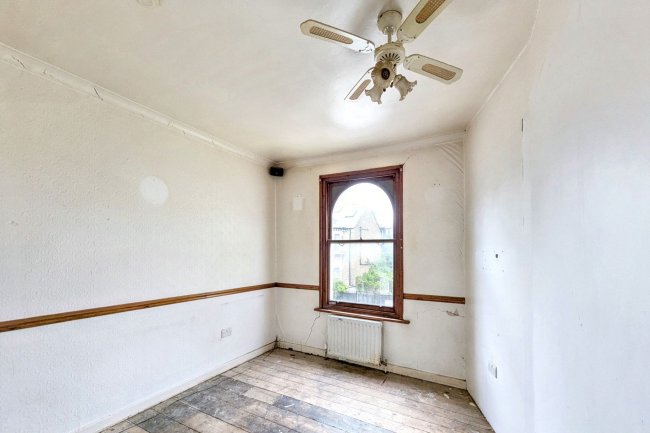 46a and 46b Bromar Road, East Dulwich London SE5 8DL 6