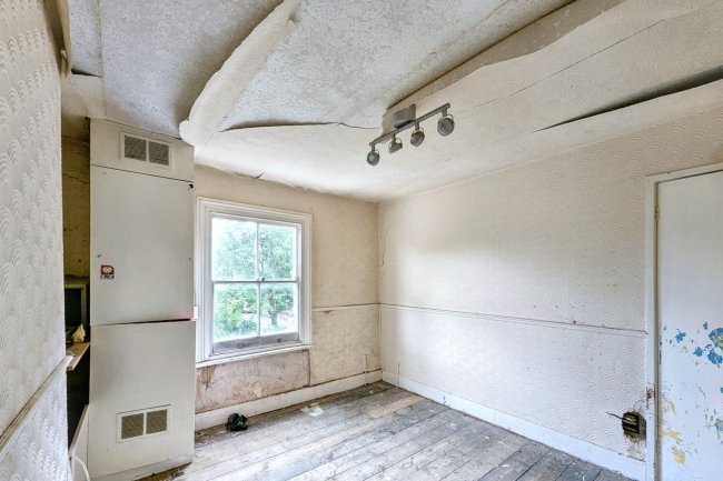 46a and 46b Bromar Road, East Dulwich London SE5 8DL 6