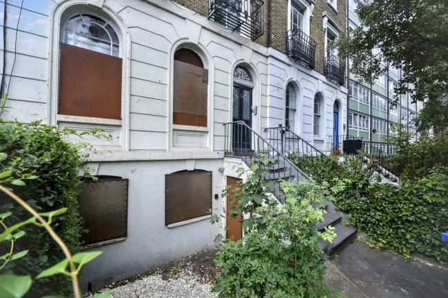 75 Peckham Road, Camberwell, London SE5 8UH 7