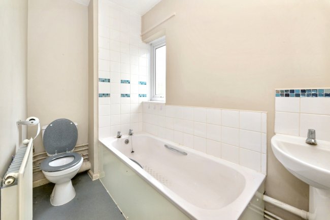 65 Plaiters Way, Bidwell, Dunstable, LU5 6JZ 1