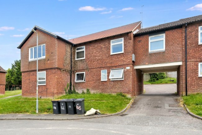 65 Plaiters Way, Bidwell, Dunstable, LU5 6JZ 1