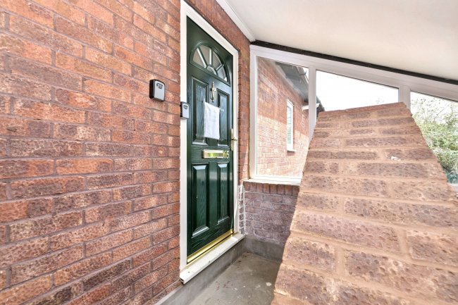 65 Plaiters Way, Bidwell, Dunstable, LU5 6JZ 1