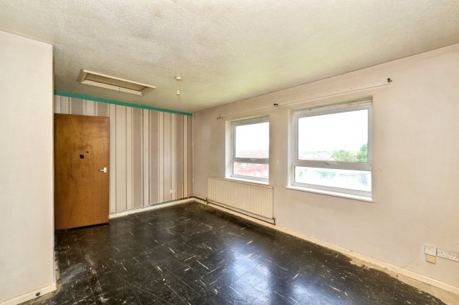 65 Plaiters Way, Bidwell, Dunstable, LU5 6JZ 1