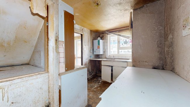 2 Bonnington Court, Gallery Gardens, Northolt, UB5 5NX 4