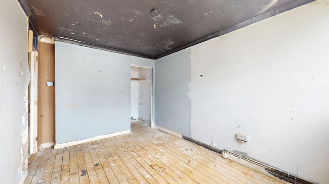 2 Bonnington Court, Gallery Gardens, Northolt, UB5 5NX 4