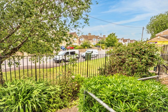 29 Cornwall Close, Tetbury, Gloucestershire, GL8 8JD 3