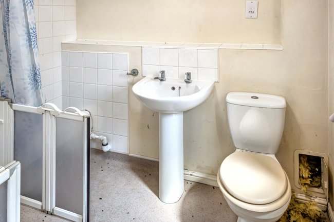 29 Cornwall Close, Tetbury, Gloucestershire, GL8 8JD 3