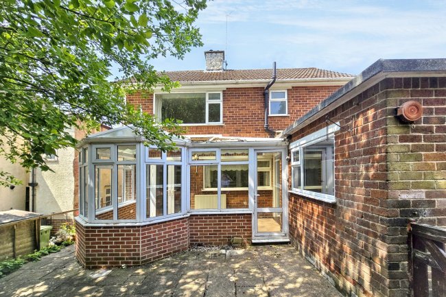 25 Westbrook Drive, Chesterfield, S40 3PQ 5