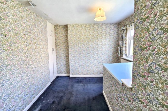 25 Westbrook Drive, Chesterfield, S40 3PQ 5