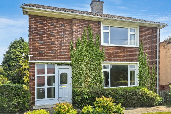 25 Westbrook Drive, Chesterfield, S40 3PQ 5