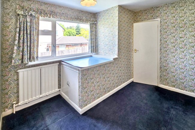 25 Westbrook Drive, Chesterfield, S40 3PQ 5