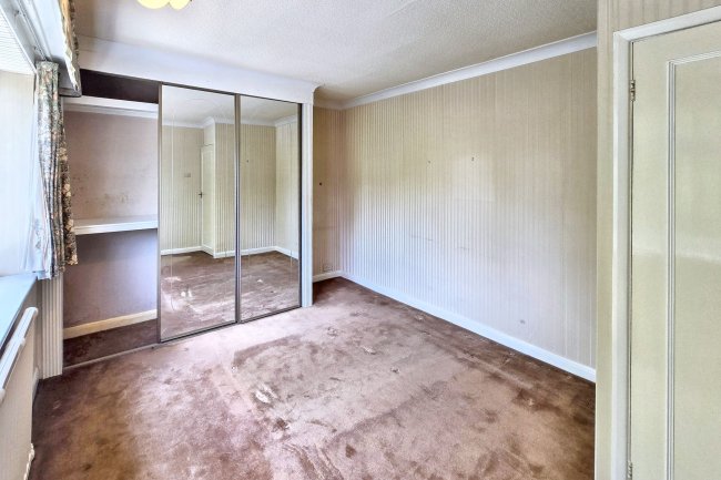 25 Westbrook Drive, Chesterfield, S40 3PQ 5