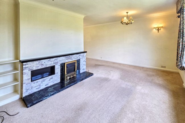 25 Westbrook Drive, Chesterfield, S40 3PQ 5