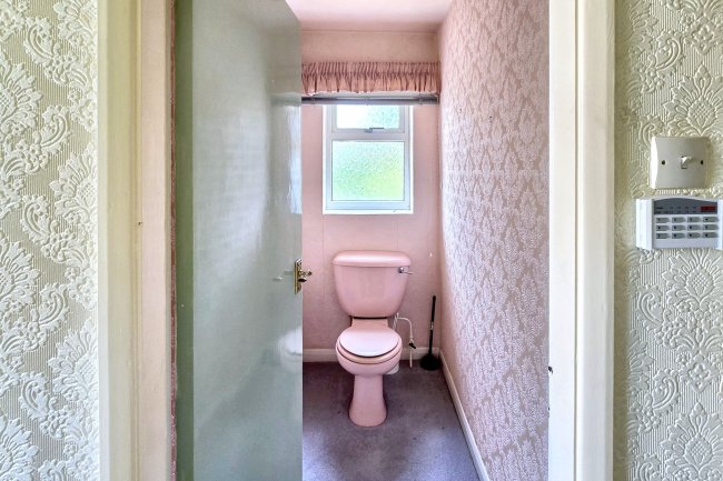 25 Westbrook Drive, Chesterfield, S40 3PQ 5