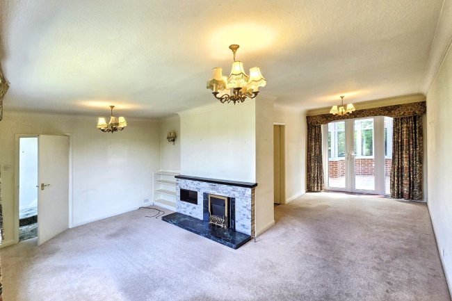 25 Westbrook Drive, Chesterfield, S40 3PQ 5