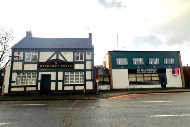 The Windsor Castle, 7 Stourbridge Road, West Midlands, DY9 7DG 4