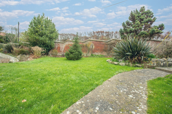 Seven Gables, York Lane, Totland Bay, Isle Of Wight PO39 0ER 8