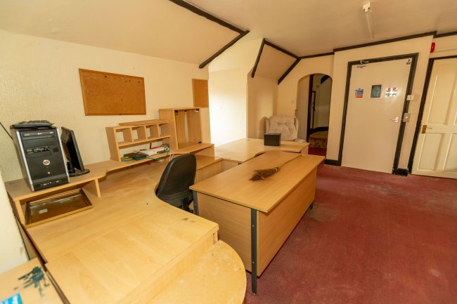 Seven Gables, York Lane, Totland Bay, Isle Of Wight PO39 0ER 8