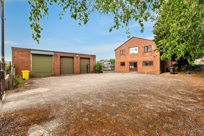 Land on the south-west side of 99 Watling Street West, Towcester NN12 6AG. 5
