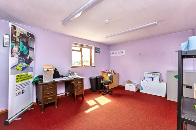 Land on the south-west side of 99 Watling Street West, Towcester NN12 6AG. 5