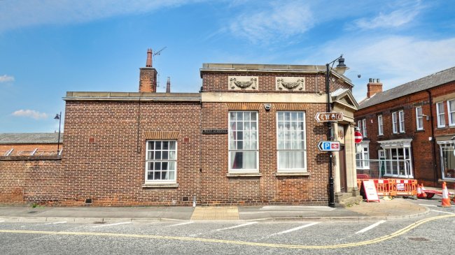 St John Ambulance, 27 Fleetgate, Barton-upon-Humber, Lincolnshire DN18 5QA 1