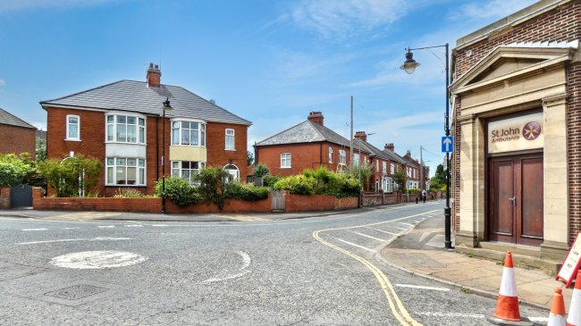 St John Ambulance, 27 Fleetgate, Barton-upon-Humber, Lincolnshire DN18 5QA 1