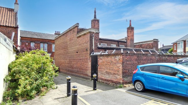 St John Ambulance, 27 Fleetgate, Barton-upon-Humber, Lincolnshire DN18 5QA 1