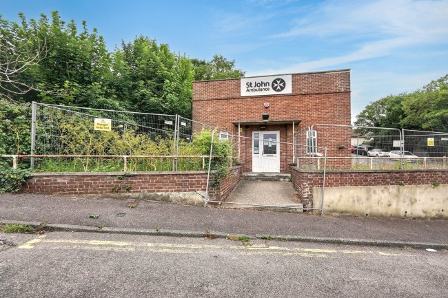 St John Ambulance, Brigade Hall, Military Road, Dover, CT17 9BQ 9