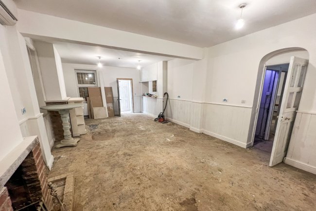 The Black Horse, Main Street, Cold Ashby, Northampton NN6 6EL 1