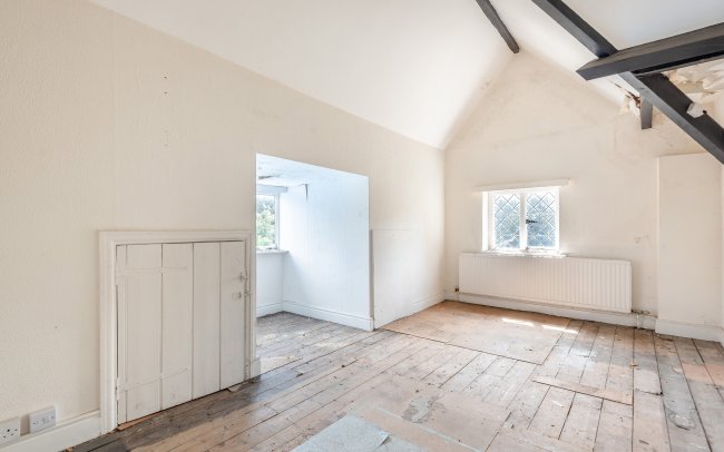 Kings Worthy House & Kings Worthy Court, London Road, Kings Worthy, Winchester, Hampshire, SO23 7QA 6