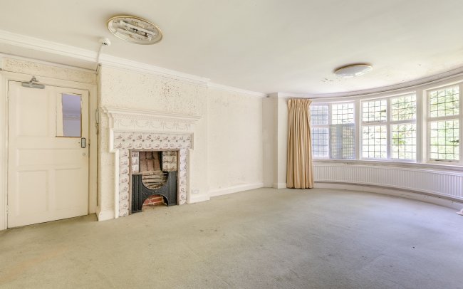 Kings Worthy House & Kings Worthy Court, London Road, Kings Worthy, Winchester, Hampshire, SO23 7QA 6