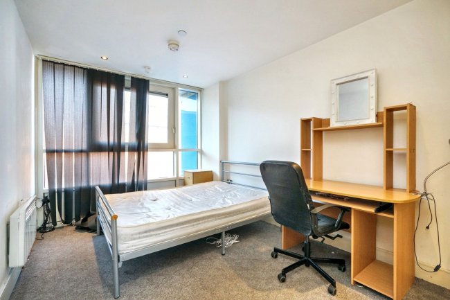 Apartment 219 Litmus Building, 195 Huntingdon Street, Nottingham NG1 3NT 2